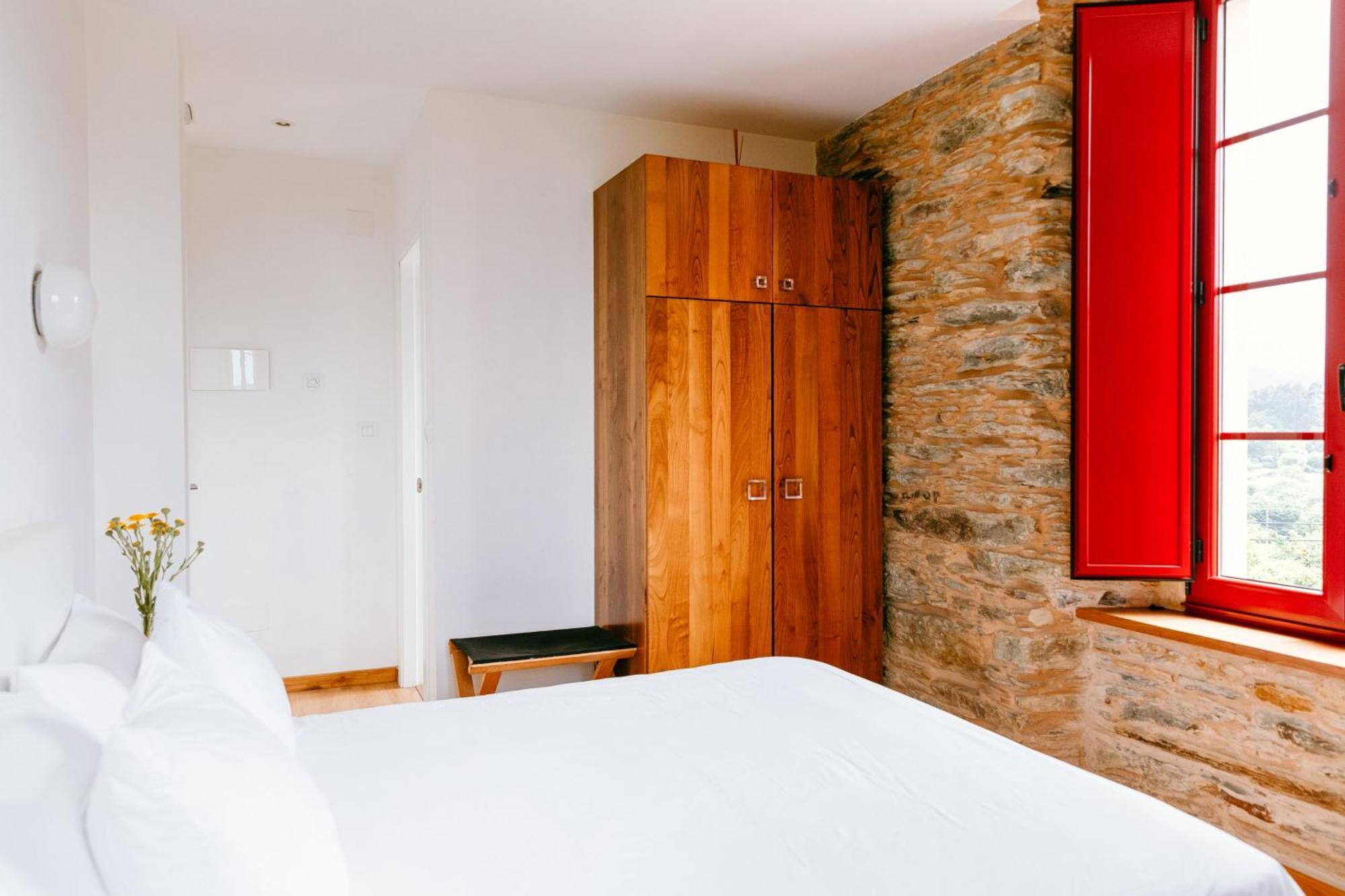 Hotel El Castano Dormilon Санта-Марта-де-Ортигейра Экстерьер фото
