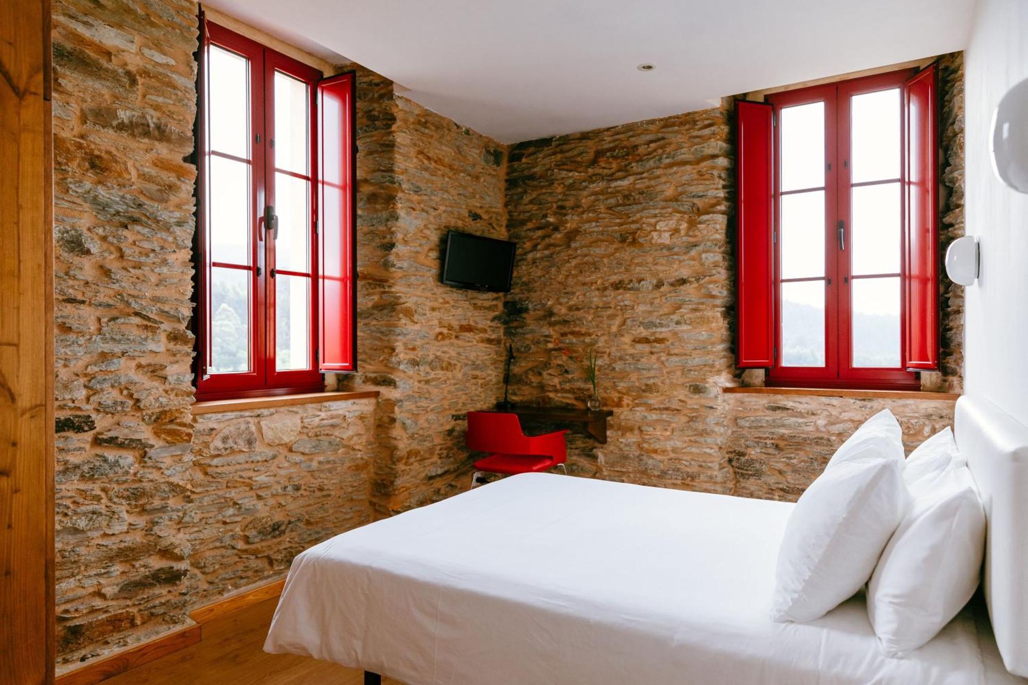 Hotel El Castano Dormilon Санта-Марта-де-Ортигейра Экстерьер фото