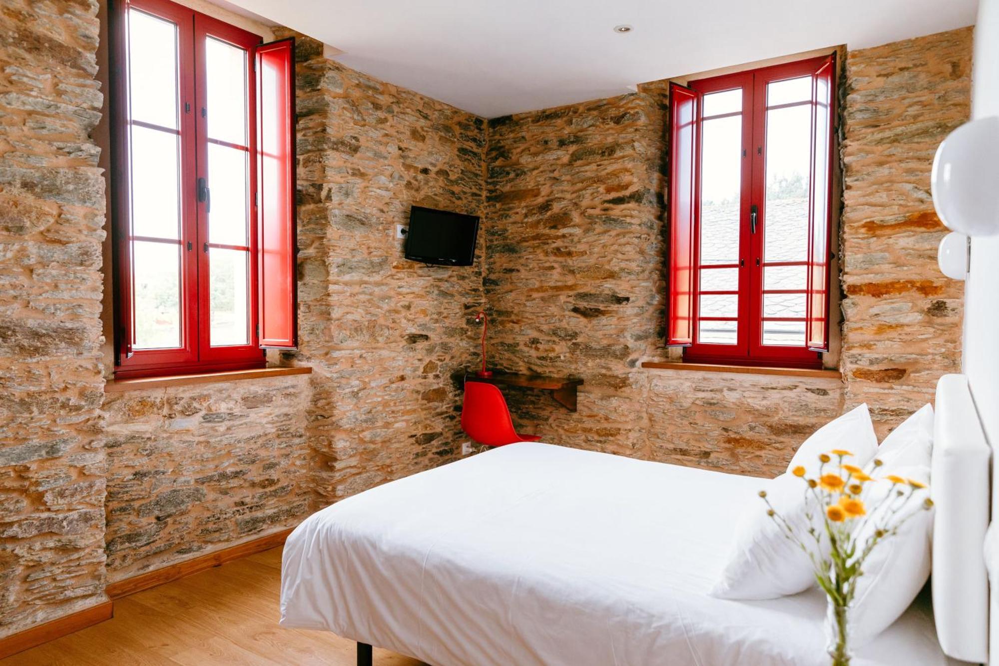 Hotel El Castano Dormilon Санта-Марта-де-Ортигейра Экстерьер фото