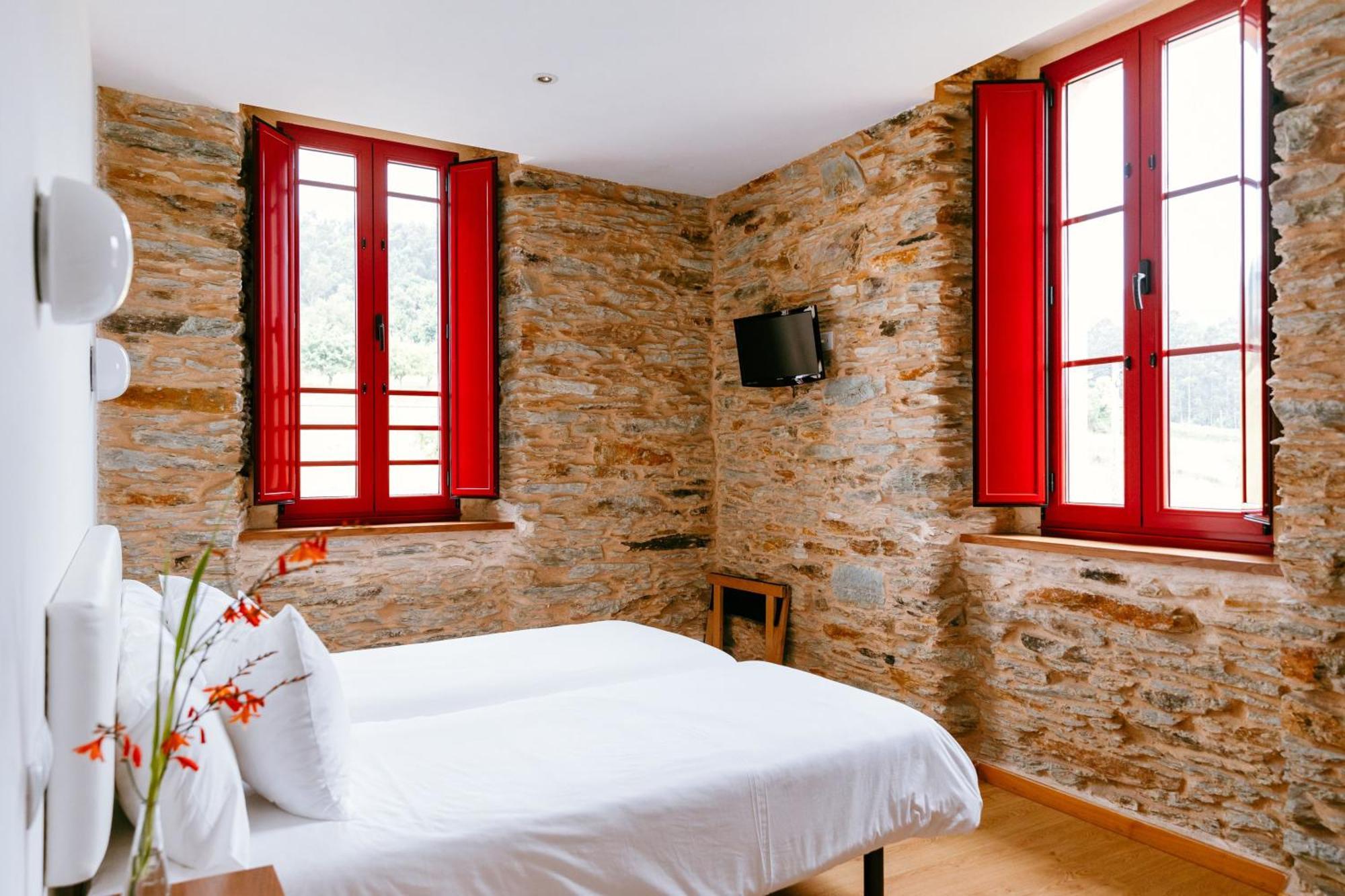 Hotel El Castano Dormilon Санта-Марта-де-Ортигейра Экстерьер фото