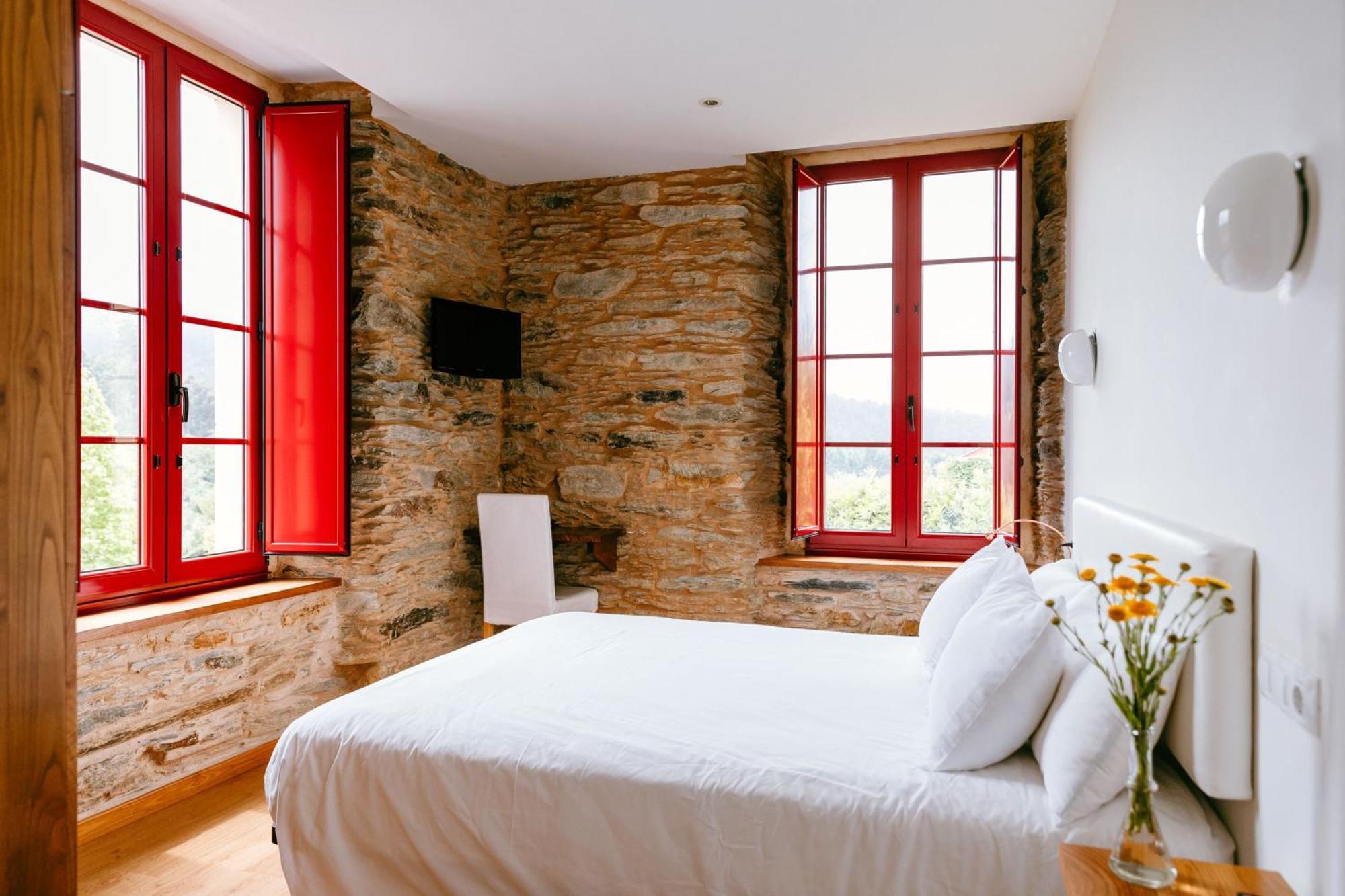 Hotel El Castano Dormilon Санта-Марта-де-Ортигейра Экстерьер фото